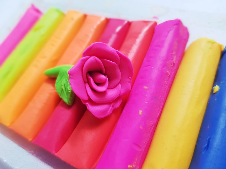Hoa hồng đất sét