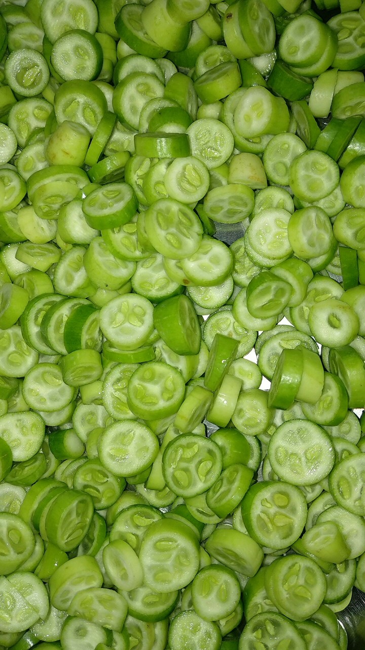 NEATLY CUTTED VEGETABLE