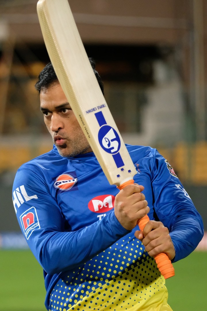 Thala Dhoni bating style
