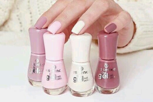 nails