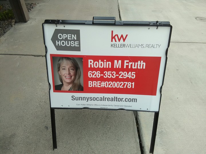 Robin Fruth Realtor Open House Sign