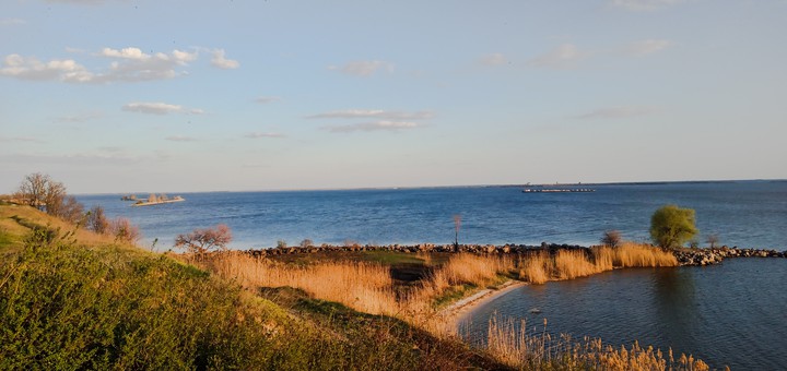 Sea blue