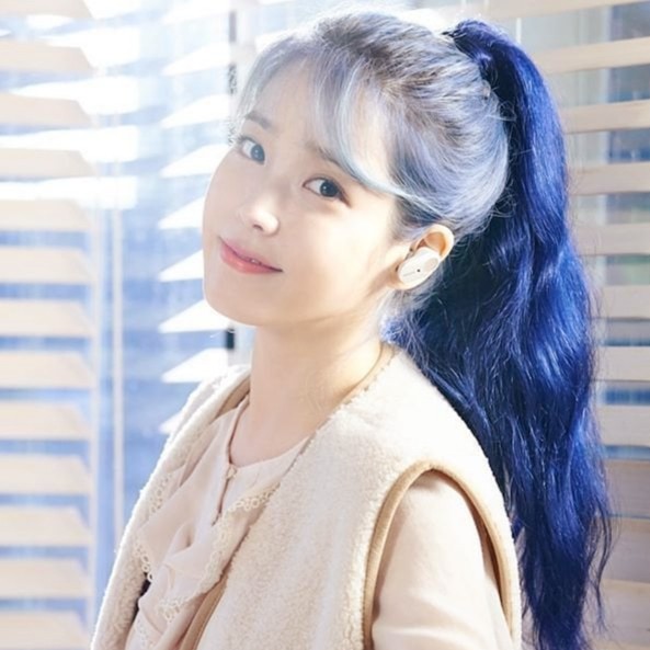 아이유님 (IU)