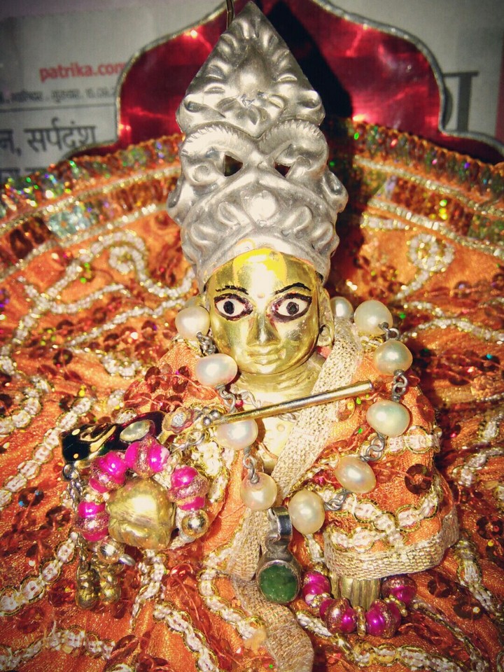 Cute Krishna HD Wallpaper
