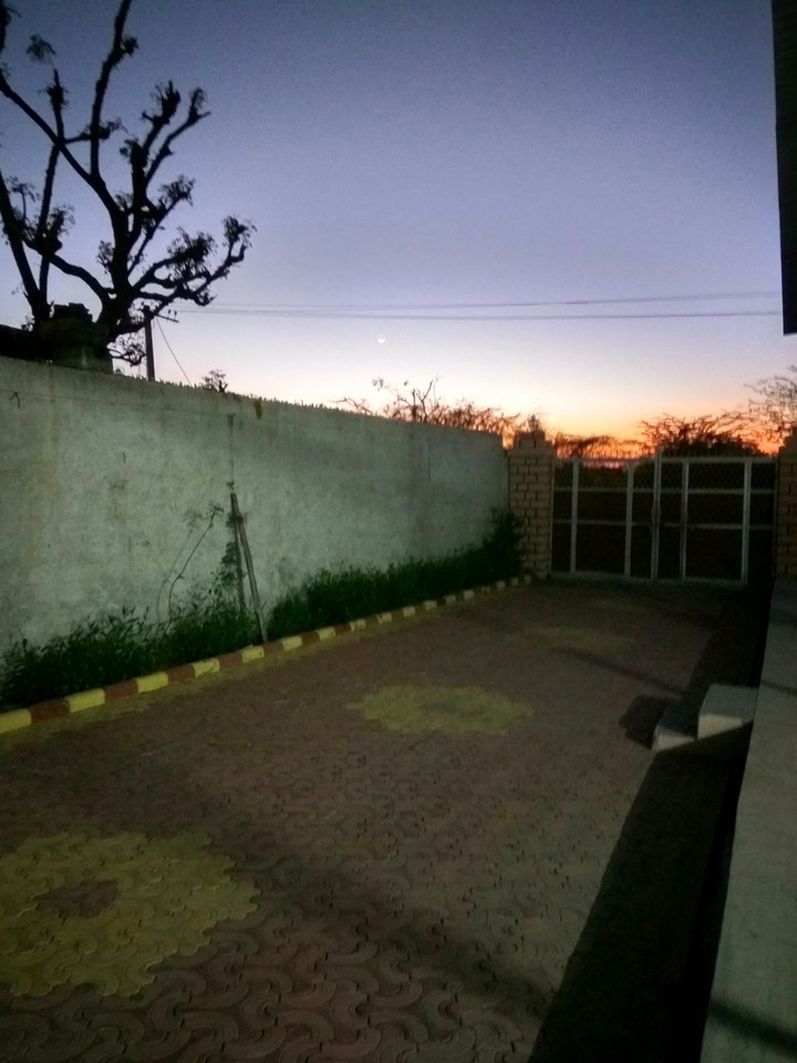 moon tuday bij