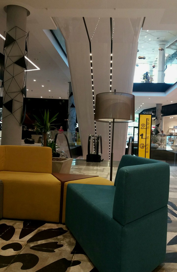 Shaping mall interior