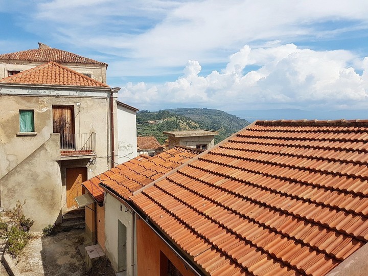 Nicotera