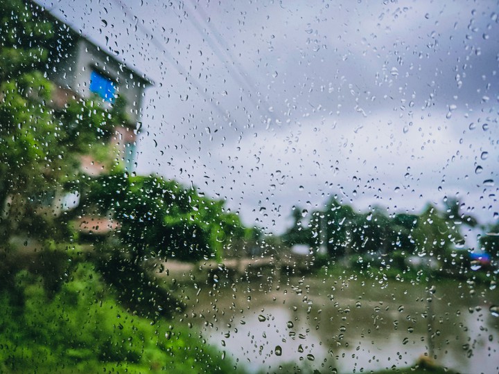 Raindrops on glass