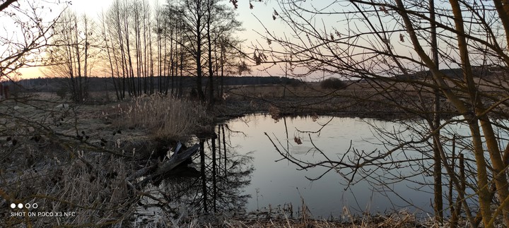 вода