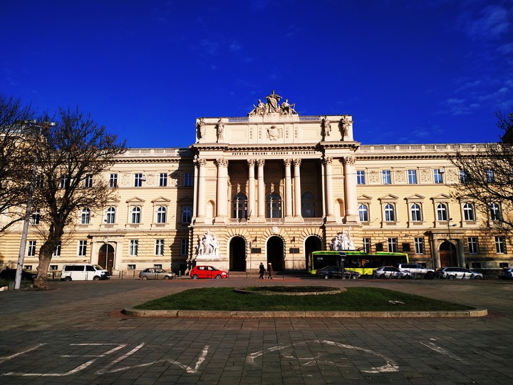 .