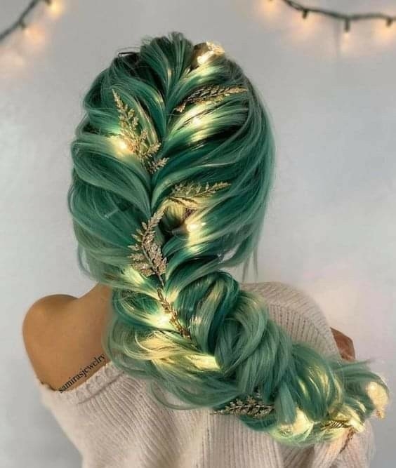 ⚘