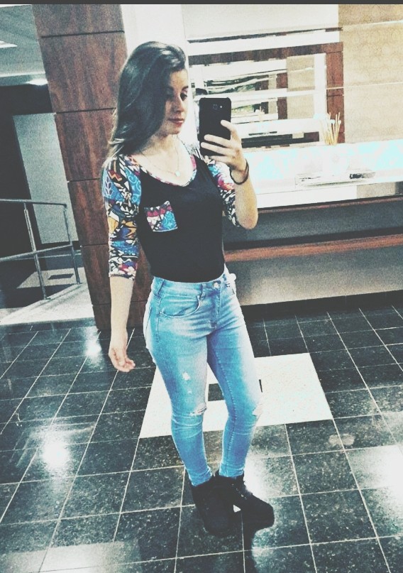 Selfie girl