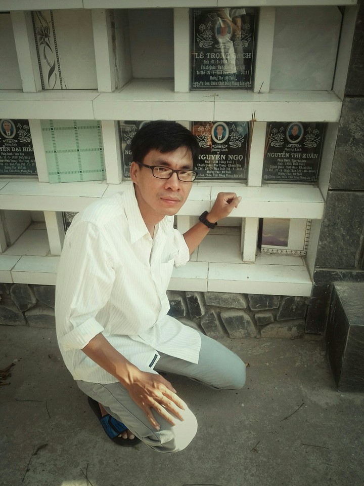 tôi và mộ ba...