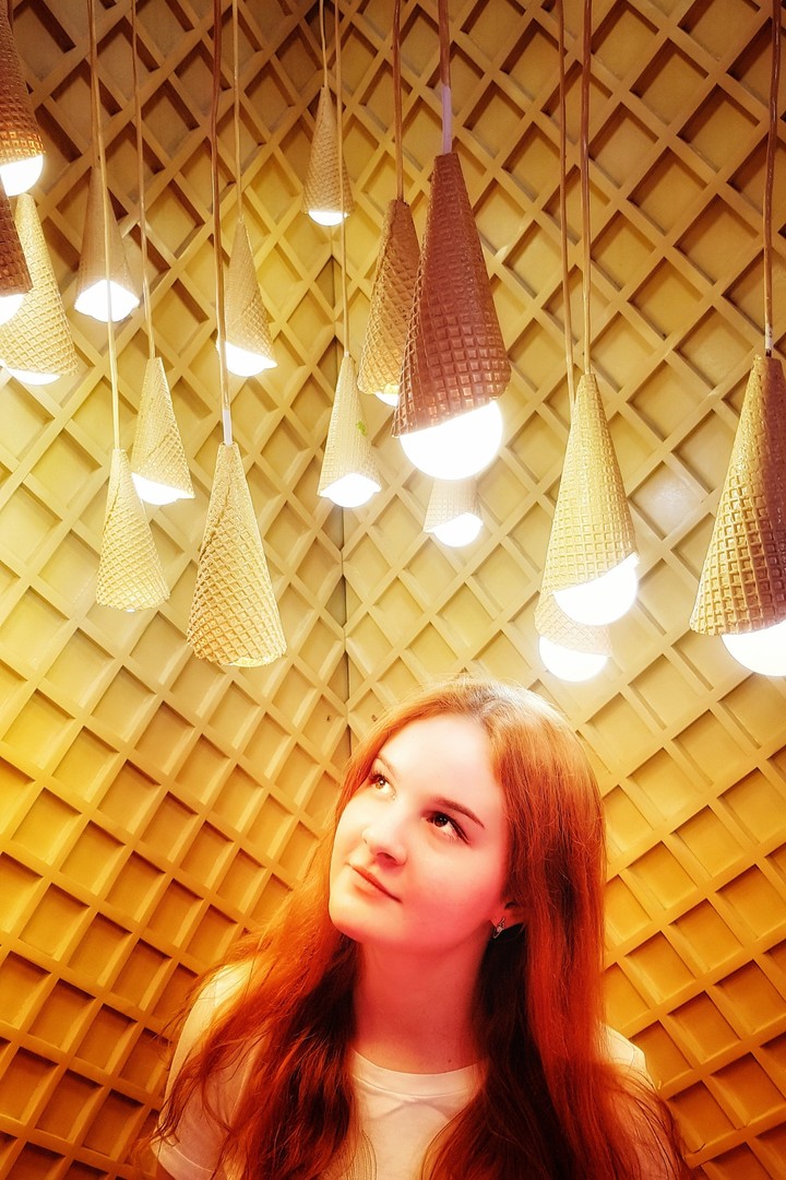 The girl under ice-cream