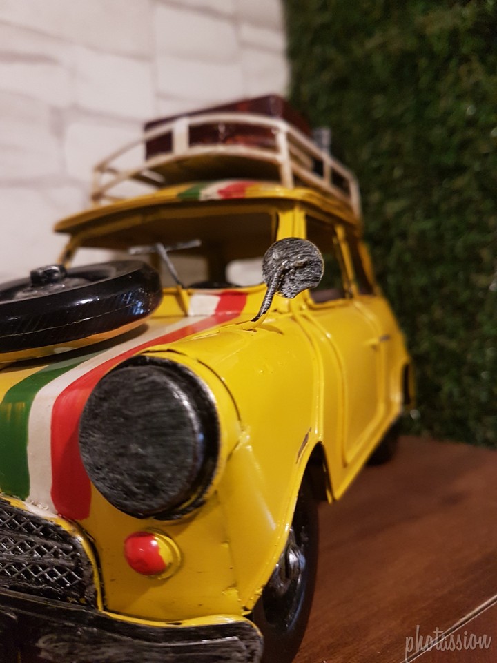 toy car