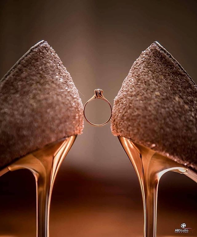 ring ...