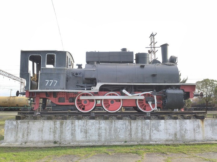just a fucking trash train