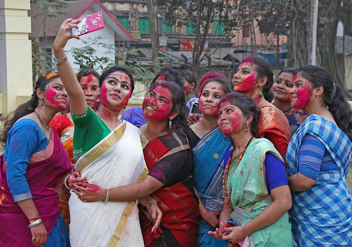 beautiful Indian girls selfie