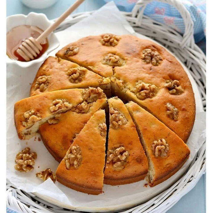 کیک عسل وزنجبیل