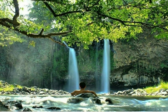The waterfalls...