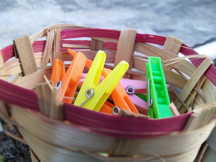 clips of plastic