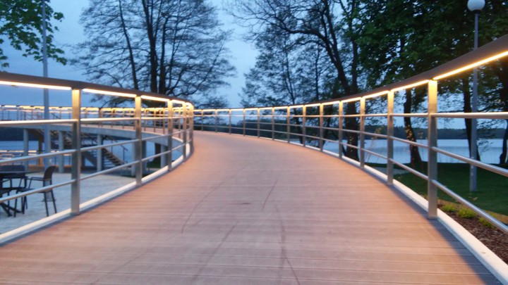 Road to heaven