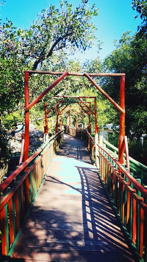 Bridge way