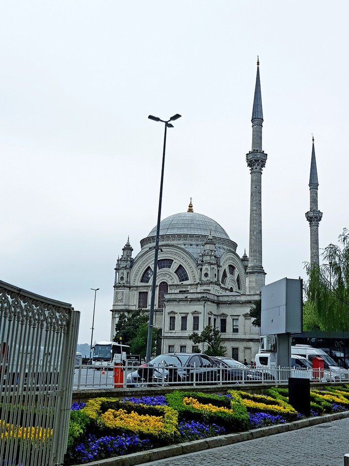 Dolmabahçe Mosque