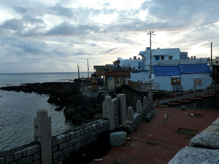 a small town 小鎮