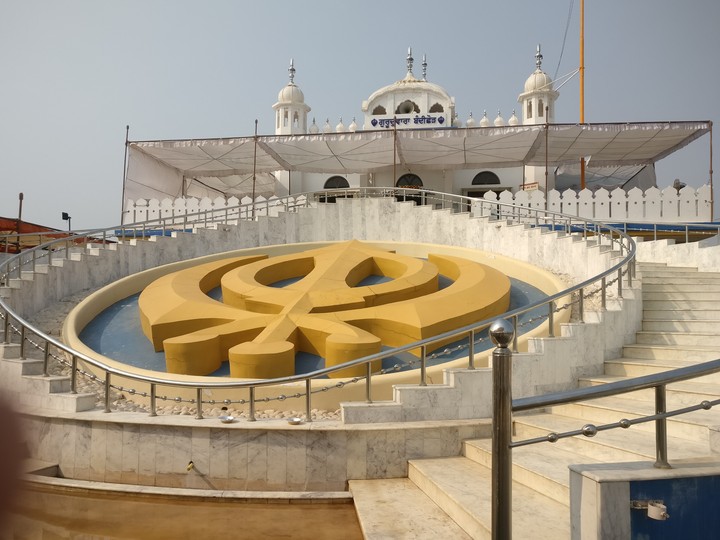 Gurudwara Khanda