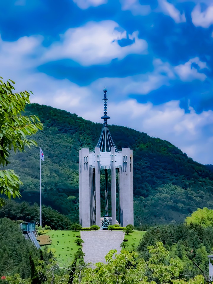 대청공원 충혼탑