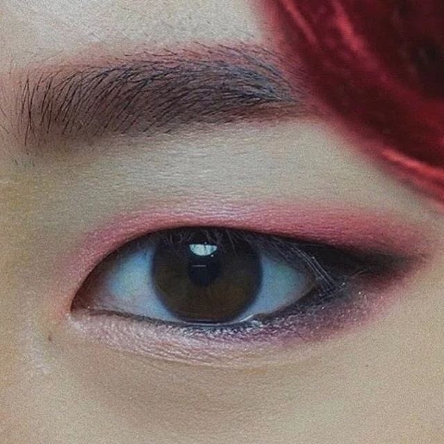 Jimin's eye