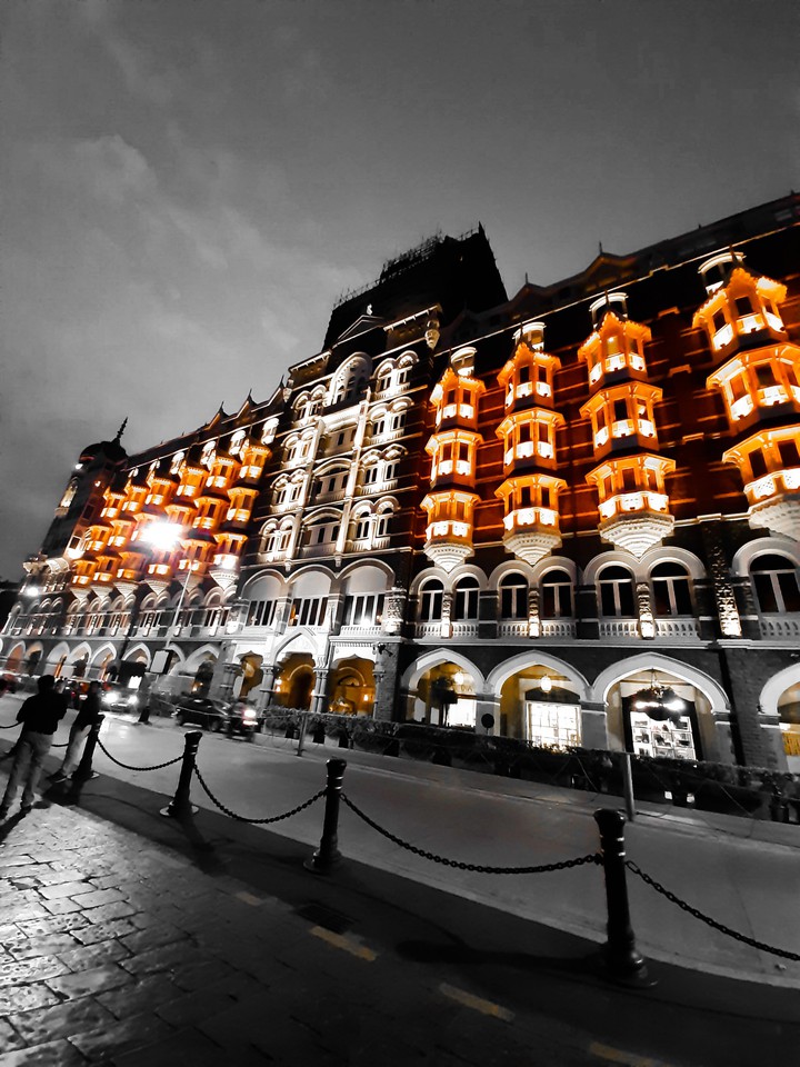 hotel taj