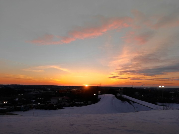 SUN SET