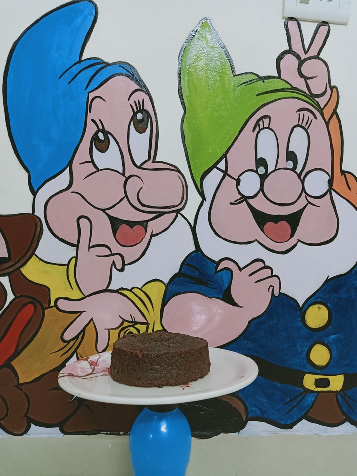 My Wallpainting. . and also cake. .7 Dwarf.