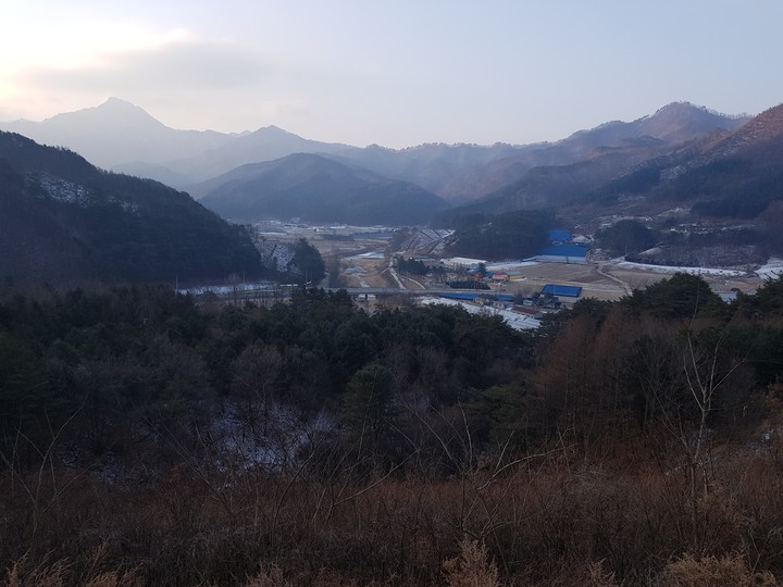 An mountainous country village.