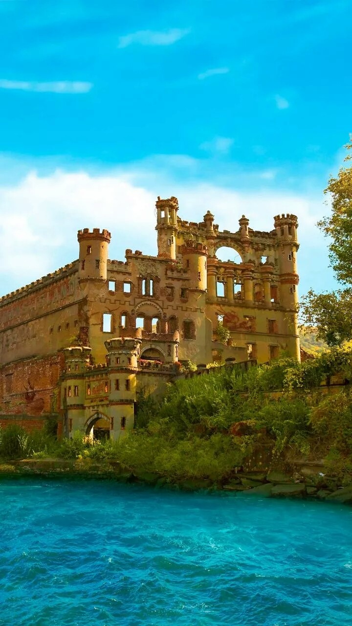 the lost empire