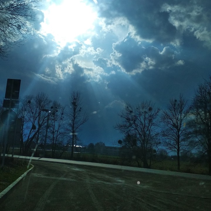 сонця сяє
