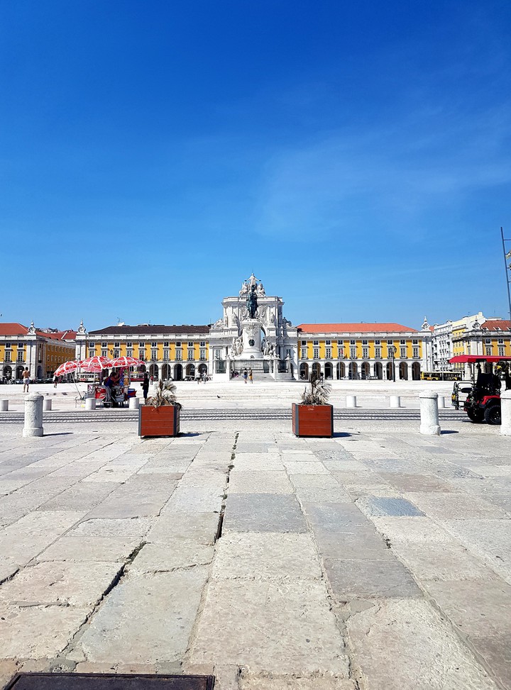 plaza de commercio