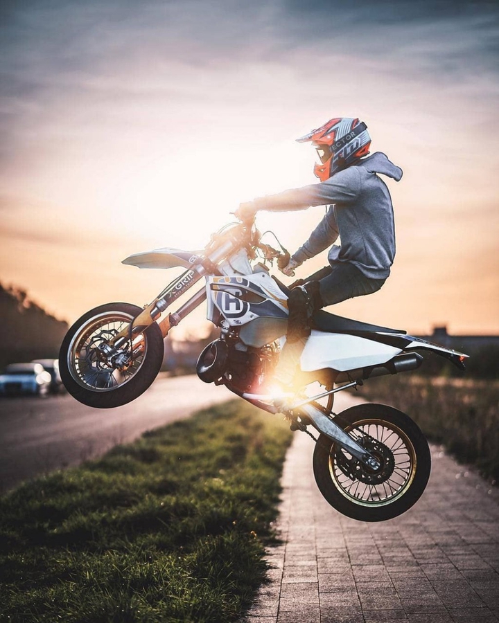 Motor