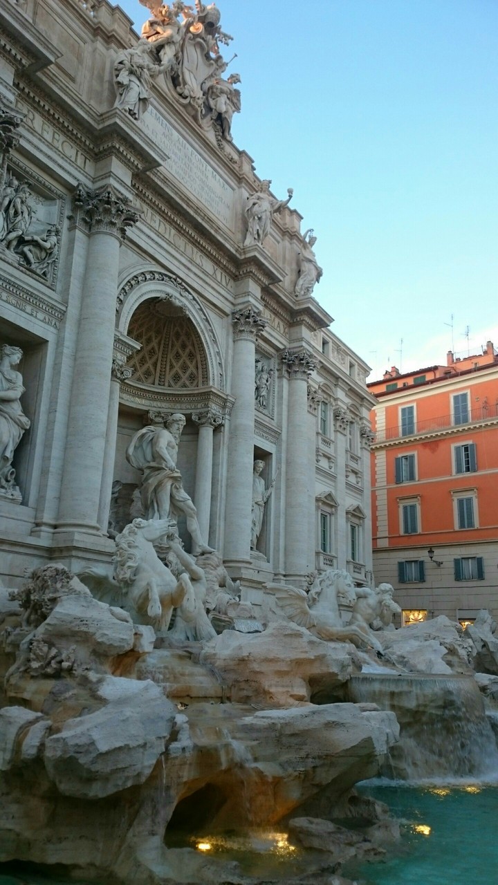 TREVI FOUNTAIN