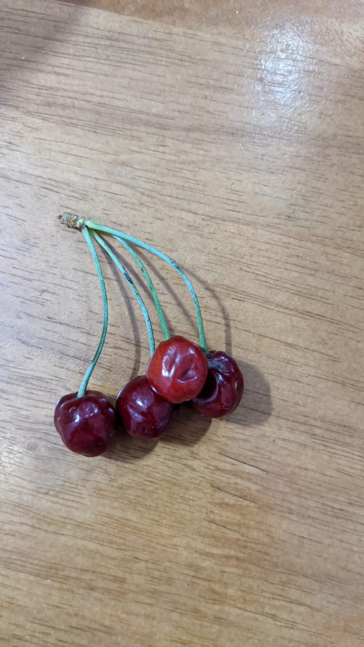 4 Cherries Together