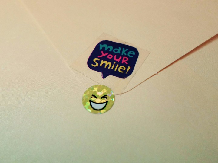 make your smile!