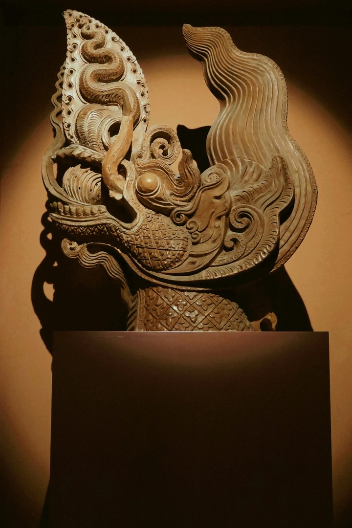 Dragon head