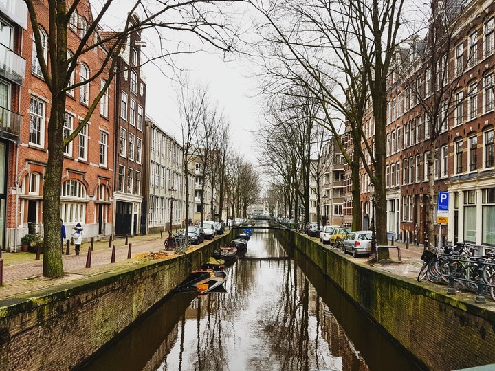 amsterdam river