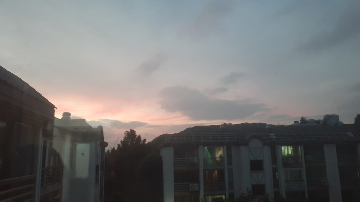 빨강 Red