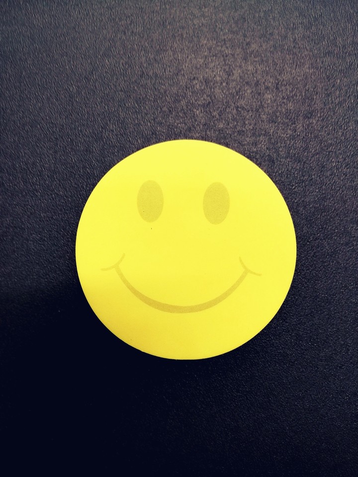 happy face stick