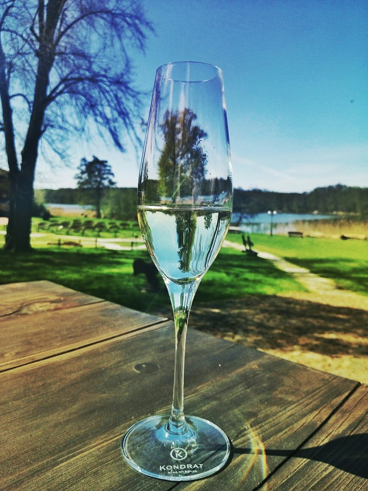 Afternoon glass of prosecco, don't mind if I do ;)