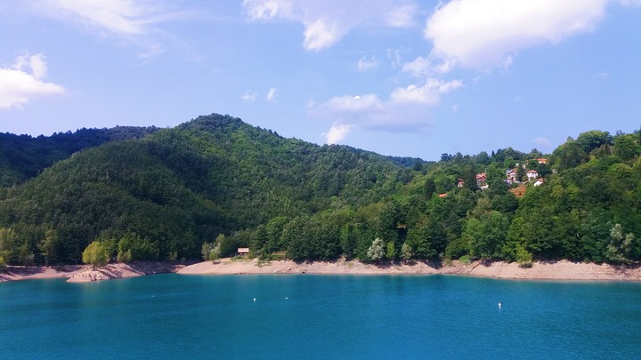 Brugneto lake, Ligury, Italy