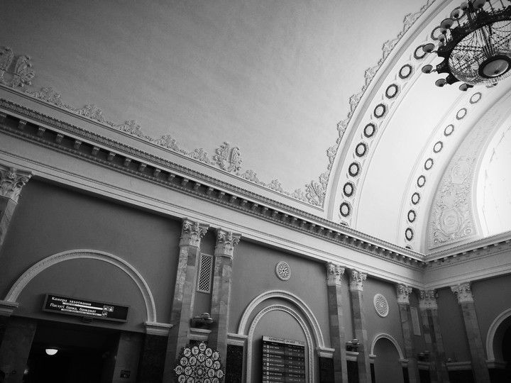 Monochrome architecture